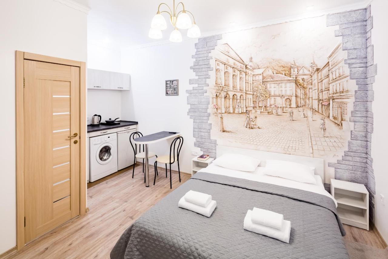 Beautiful Apartments In The Center Lviv Buitenkant foto